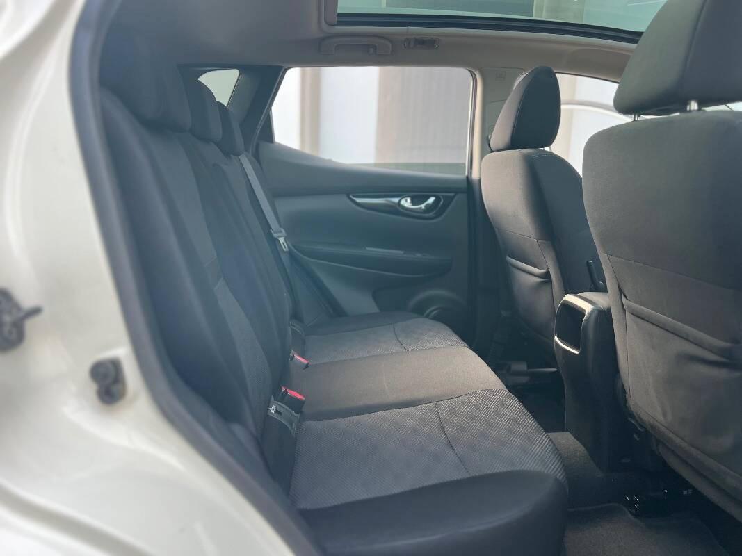 Nissan Qashqai 1.5 dci Tekna 110cv E6