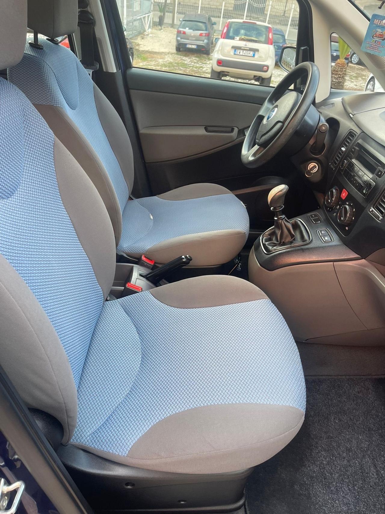 Fiat Idea 1.2 16V BlackLabel
