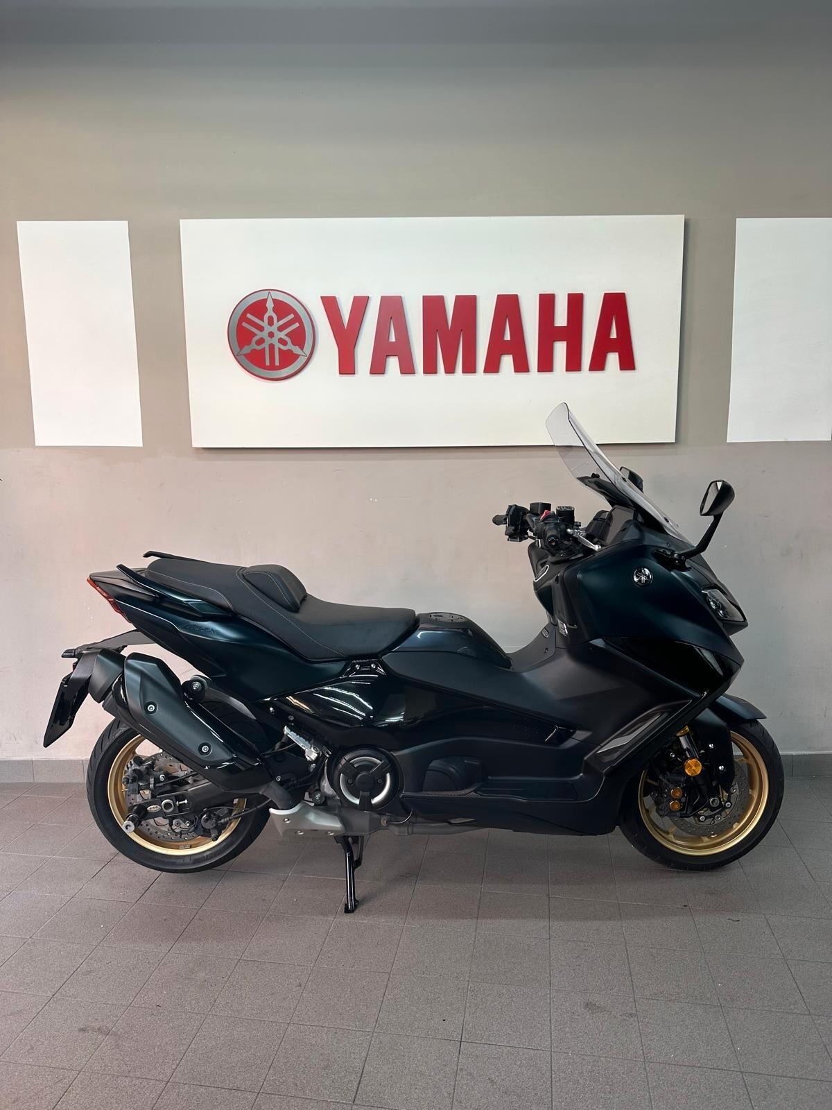 Yamaha TMAX 560 XP500A DX MDBNM4 DARK PETROL