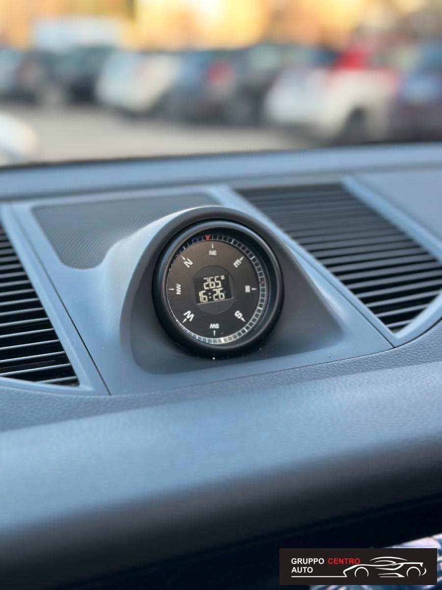 Porsche Macan 2.0 T- 2023