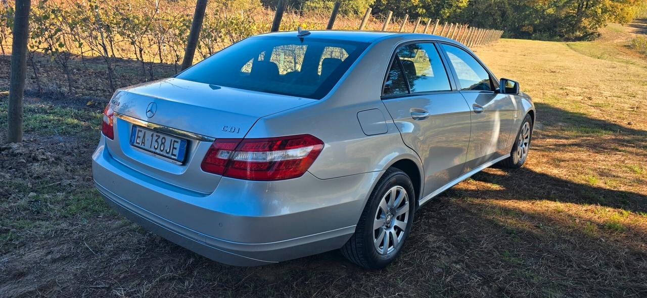 Mercedes-benz E 250 CDI BlueEFFICIENCY Elegance