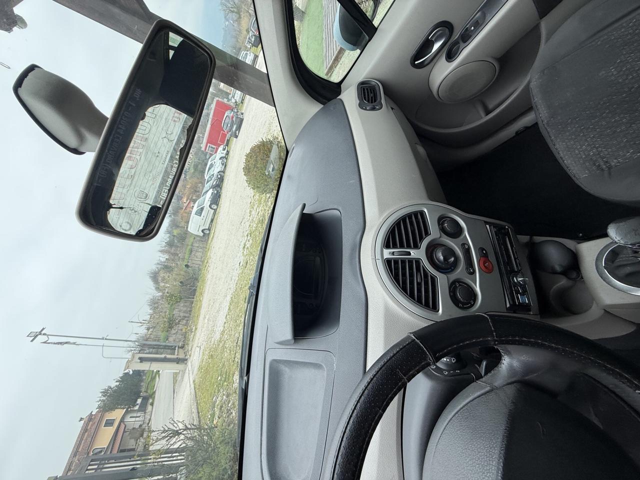 MODUS 1.5 DCI 65 CV