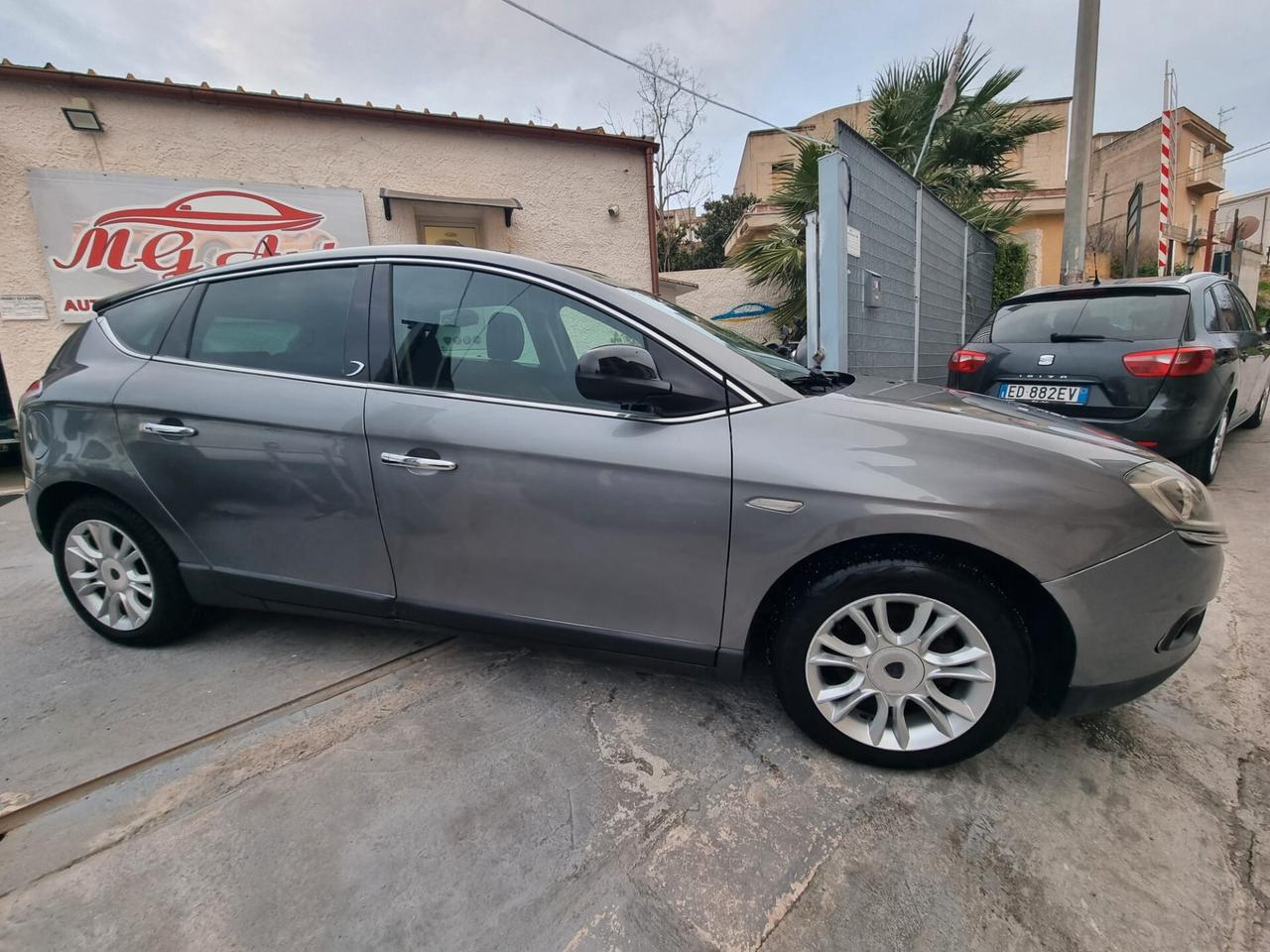 Lancia Delta 1.6 MJT DPF Argento