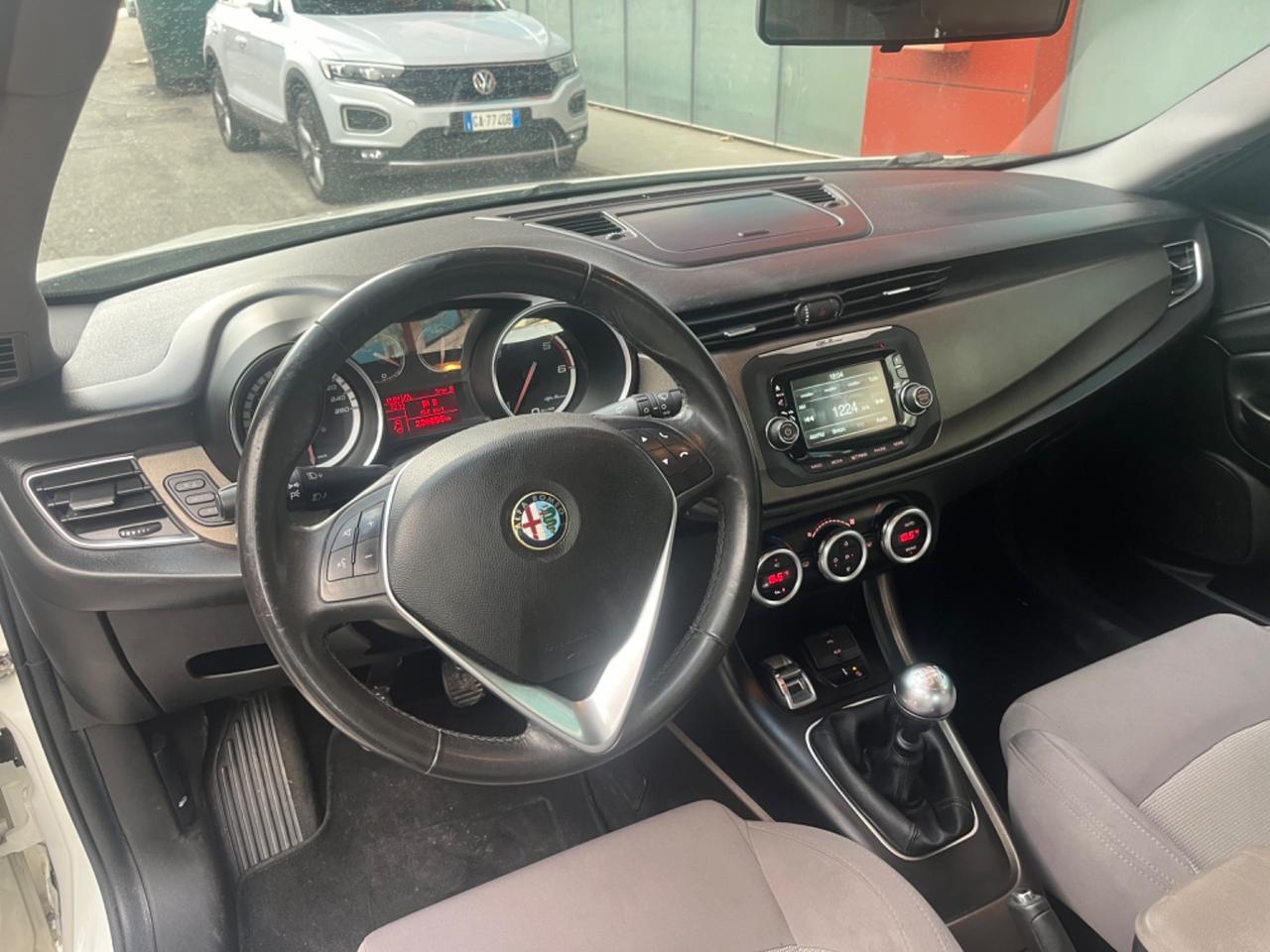 Alfa Romeo Giulietta 1.6 JTDm-2 105 CV Distinctive