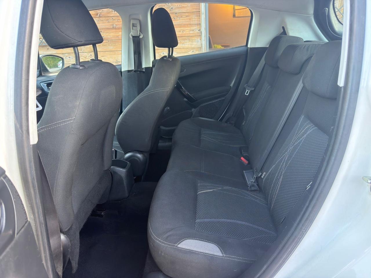 Peugeot 208 1.4 HDi 68 CV 5 porte Access