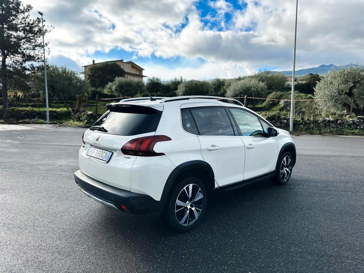 Peugeot 2008 BlueHDi 120 Allure