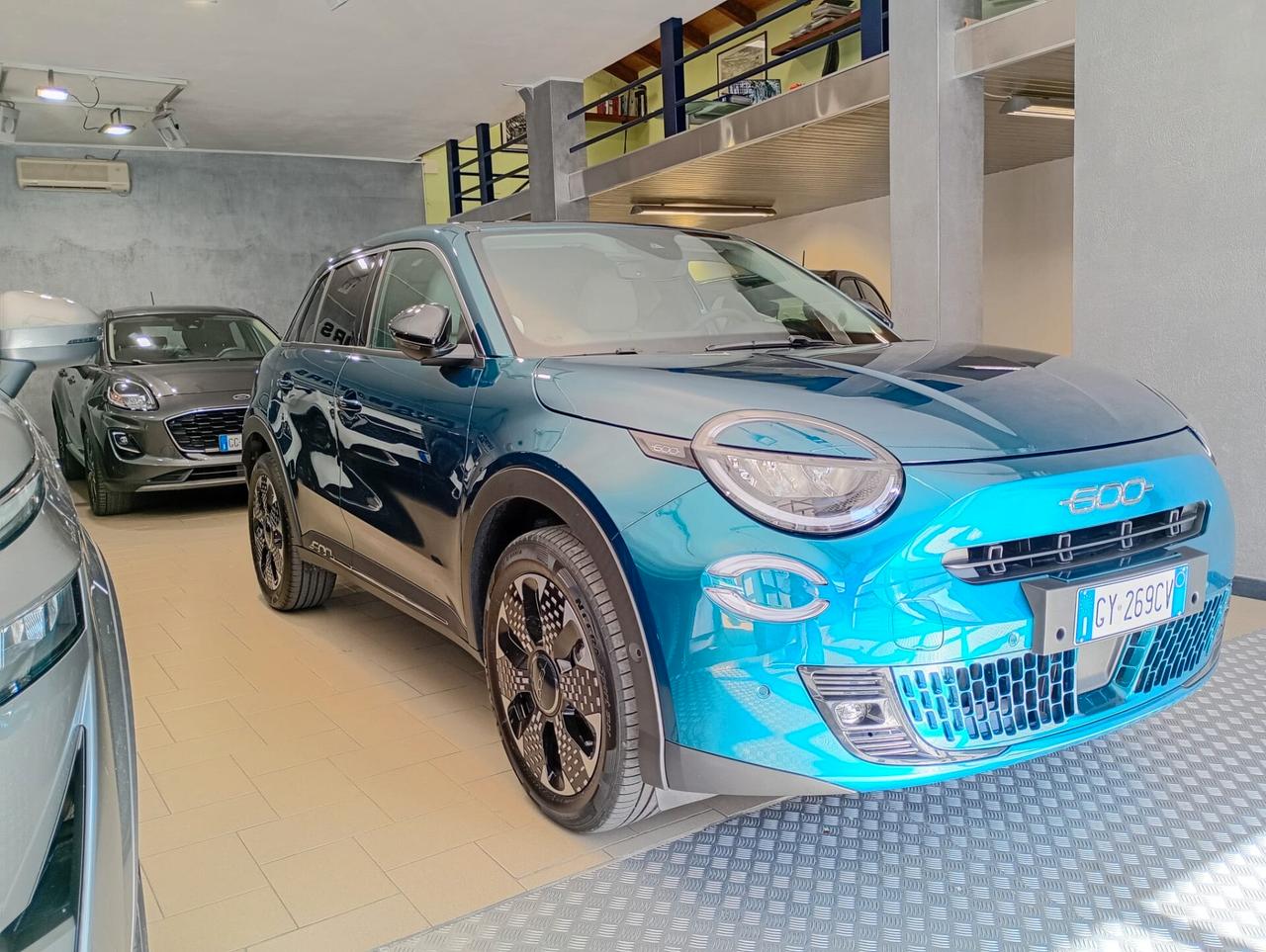 FIAT 600 HYBRID 136CV AUTOMATICA LA PRIMA – 23.000 KM – FULL OPTIONAL