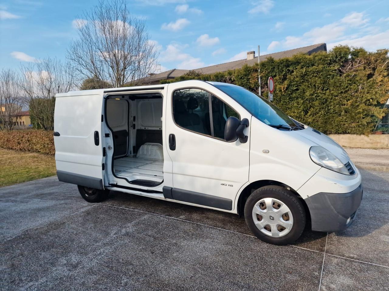 RENAULT TRAFIC 2.0 DCI 115 CV FURGONE L1H1 2013