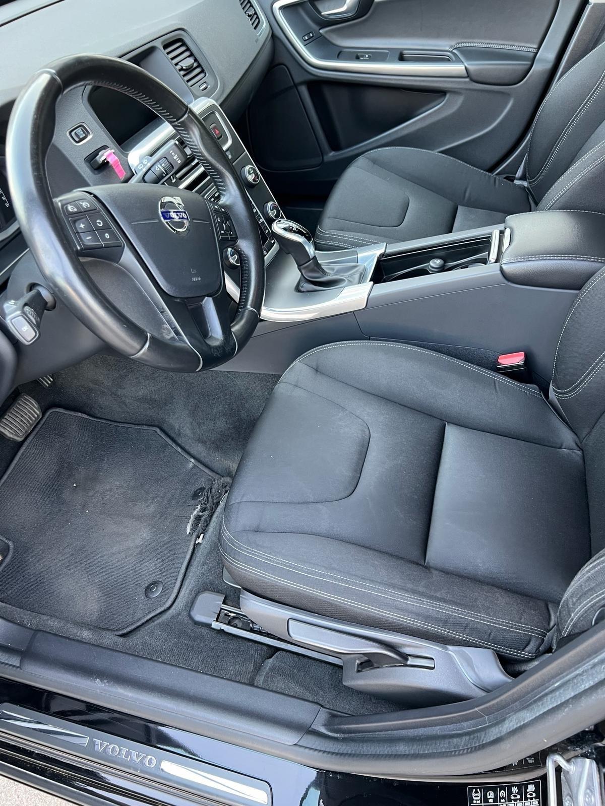 VOLVO V 60 SW 2.0 DIESEL ANNO 2018