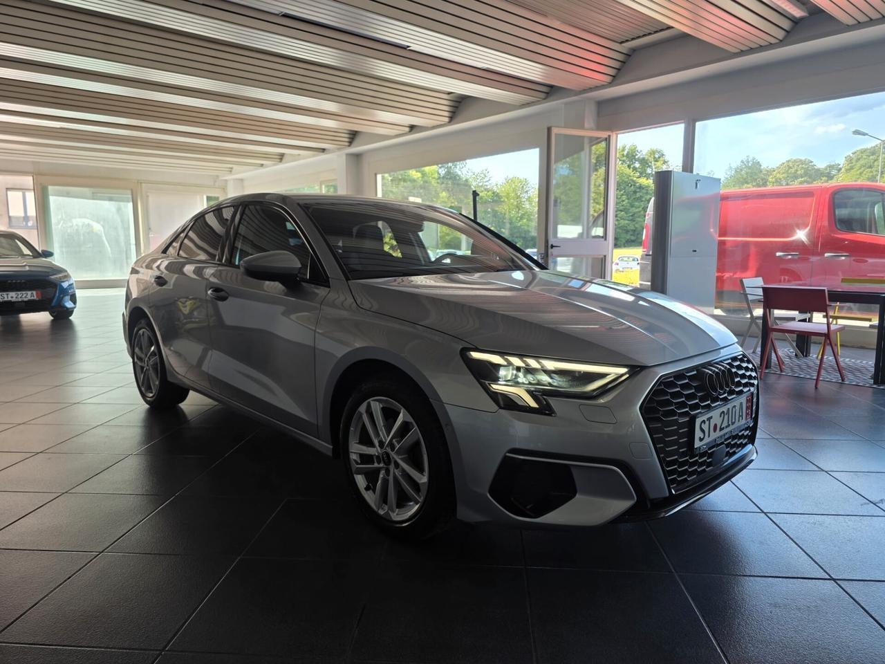 Audi A3 SPB 30 TFSI S tronic line edition