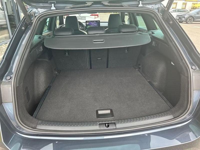 Cupra Leon Leon Sportstourer 1.5 Hybrid 150 CV DSG Camera 18" LED