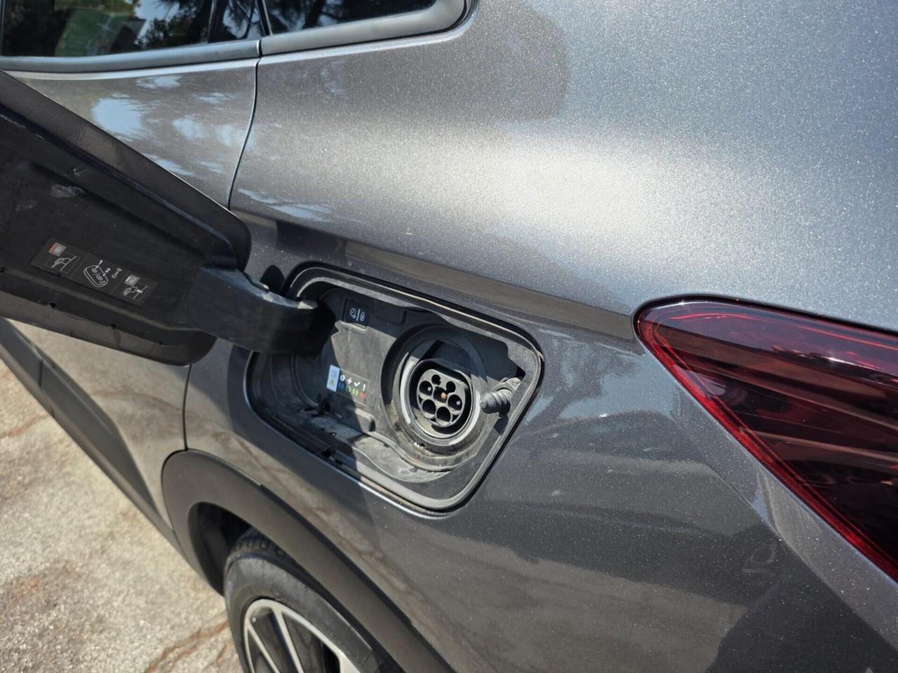 Opel Grandland X 1.6 Hybrid4 Plug-in aut. AWD