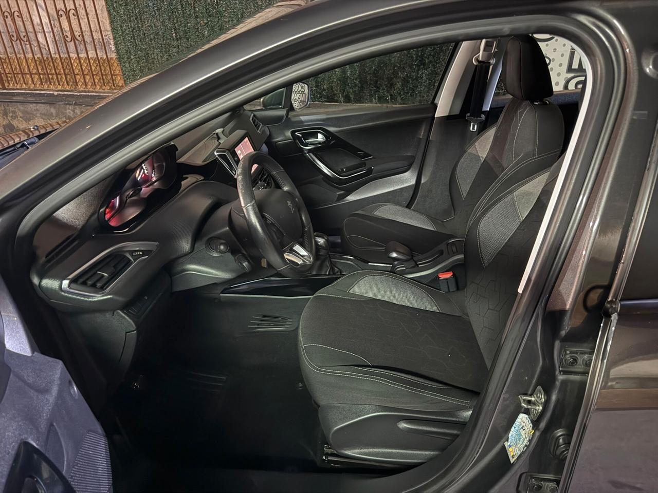 Peugeot 2008 PureTech Turbo 110 S&S Allure
