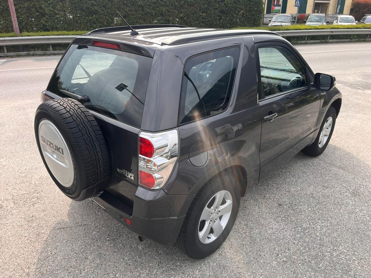 Suzuki Grand Vitara 1.6 3 porte Evolution