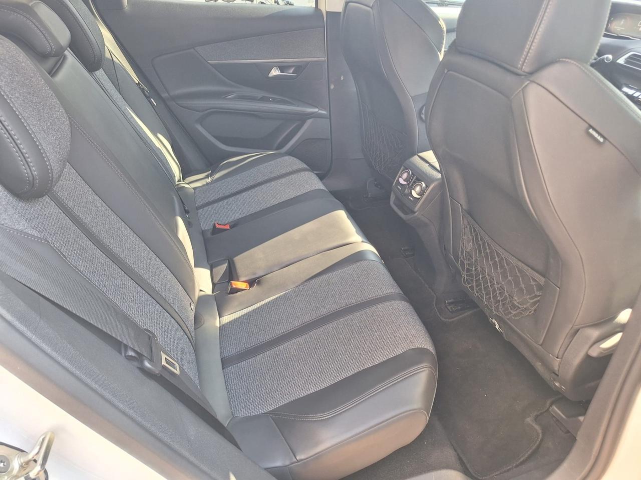 Peugeot 3008 1.2 benzina euro 6