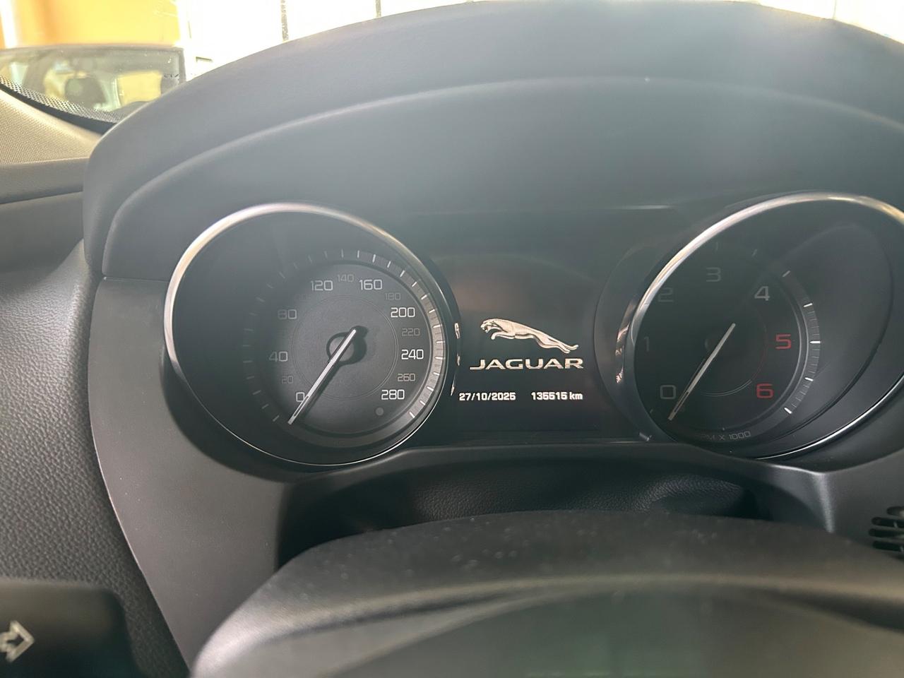 Jaguar XE 2.0 D Turbo aut. Portfolio