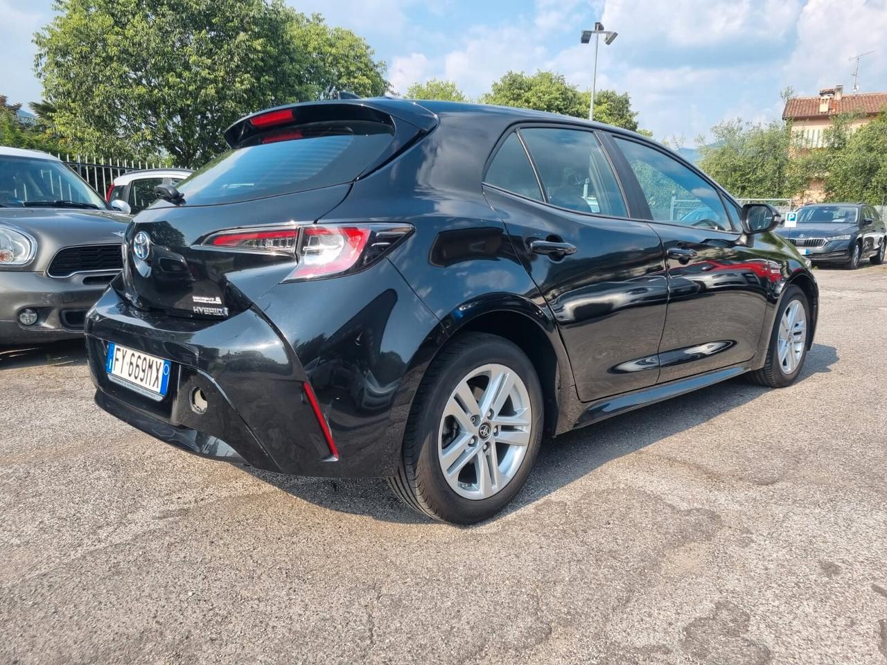 Toyota Corolla 1.8 Hybrid Business