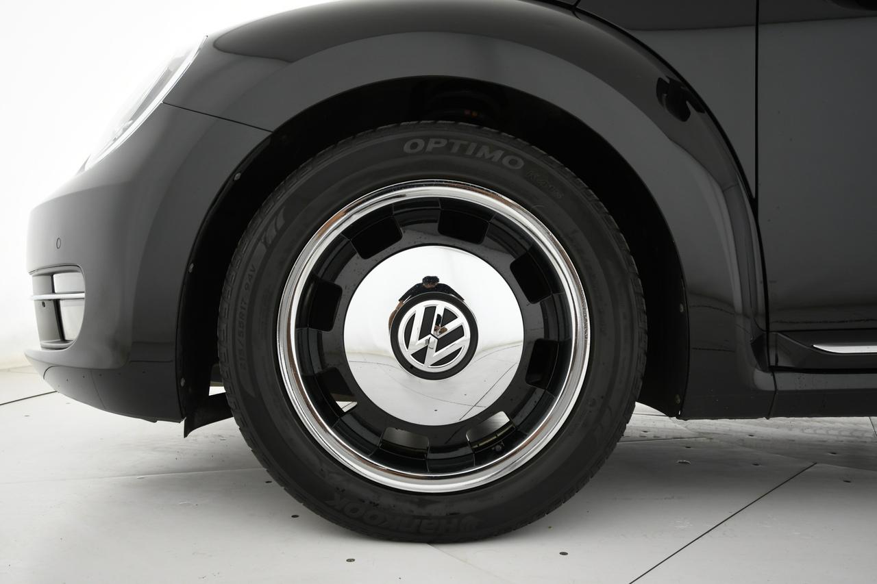 VOLKSWAGEN Maggiolino Cabrio 2.0 tdi bm Design 110cv NEOPATENTATI+C17"