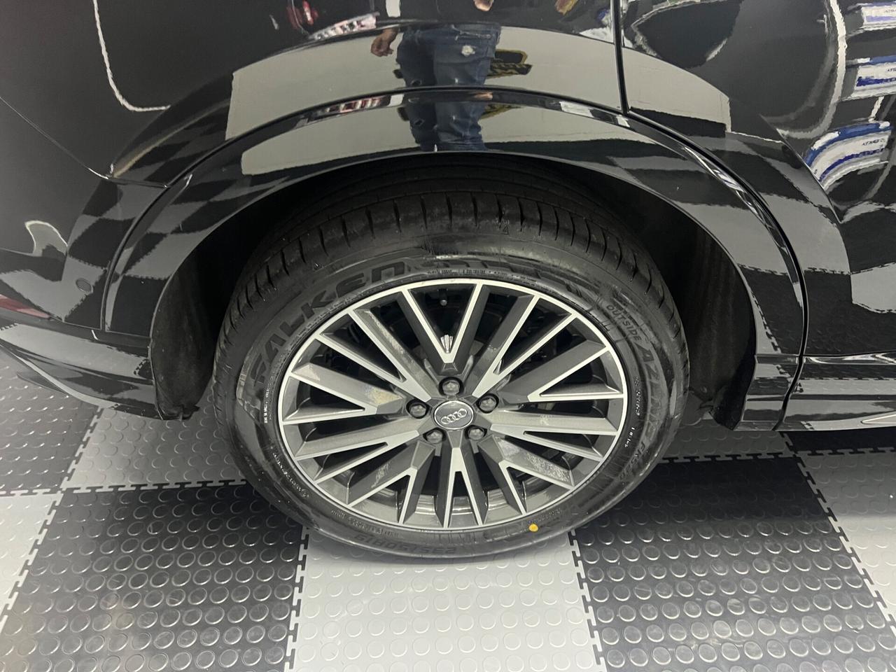 Audi Q3 35 TDI S tronic line edition