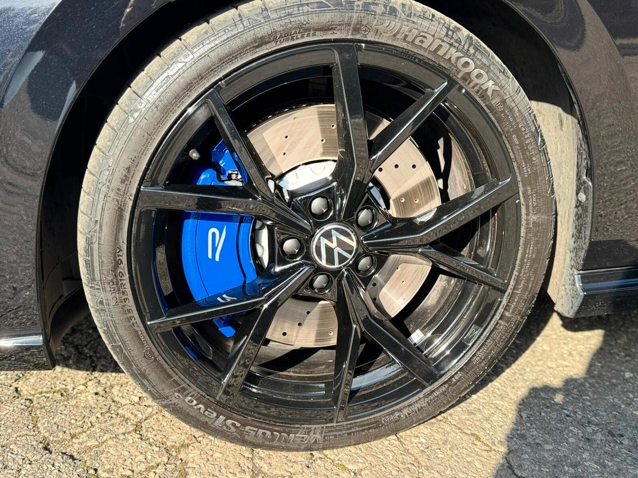 Volkswagen Golf 8 R 2.0 TSI DSG 4Motion