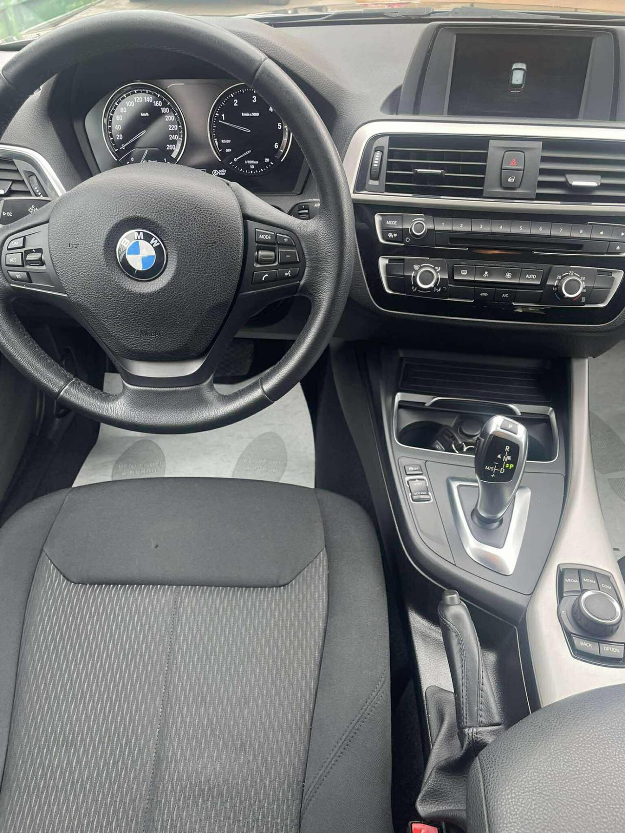 Bmw 118 118d 5p. Business