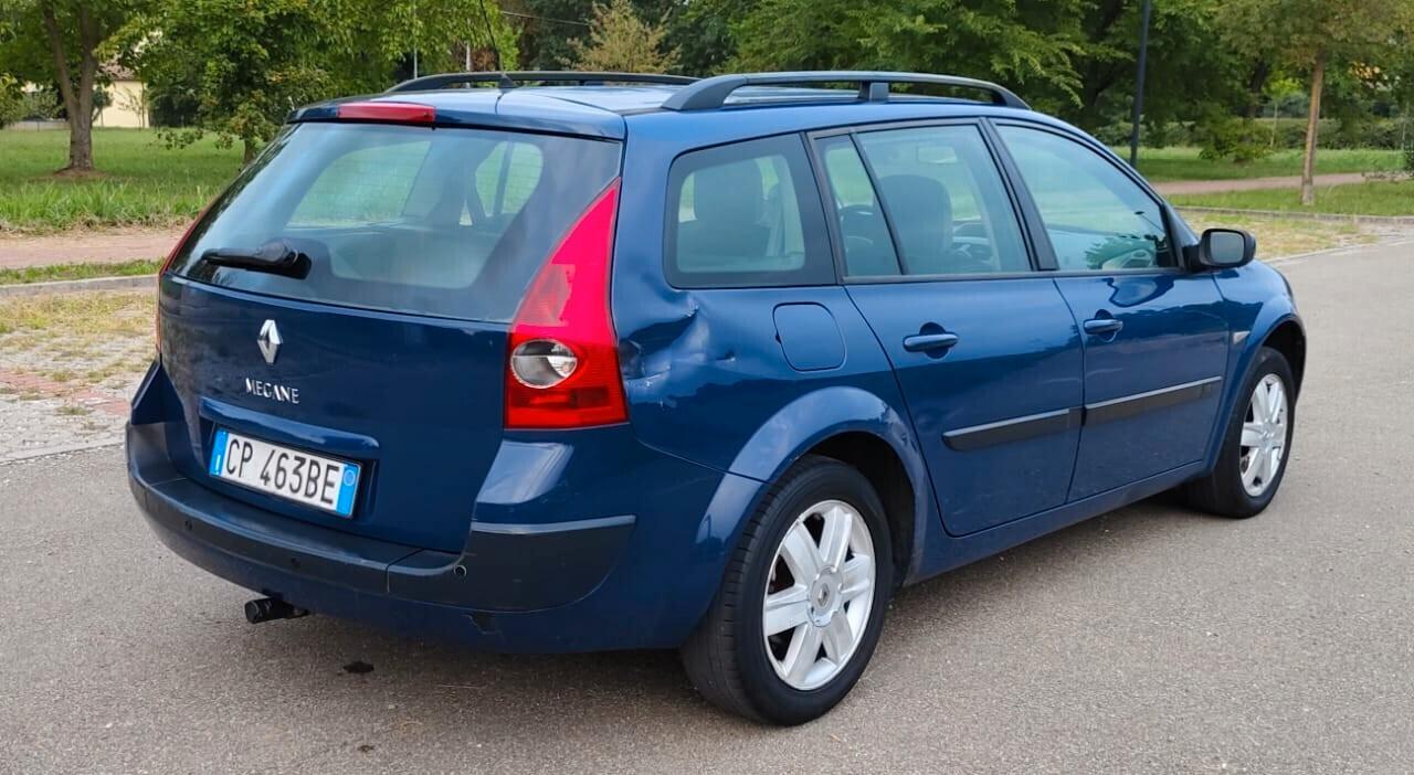 Renault Megane Mégane 1.6 16V 5 porte GPL Luxe Dynamique