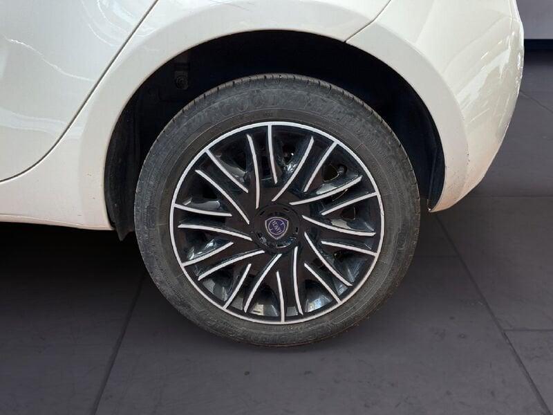 Lancia Ypsilon III 2021 1.0 firefly hybrid Gold s&s 70cv