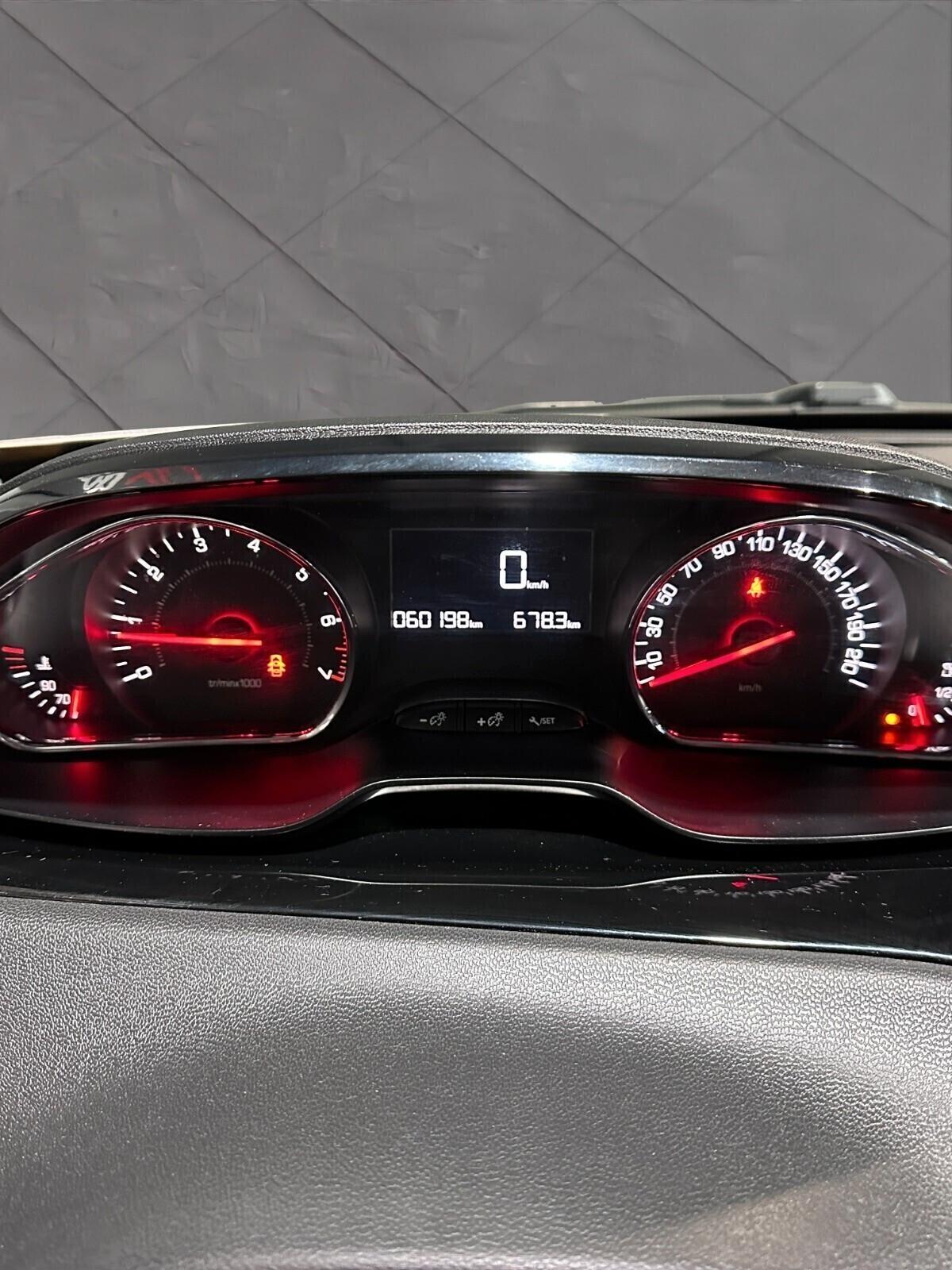 Peugeot 208 1.2 VTi 82 CV 5 porte Active