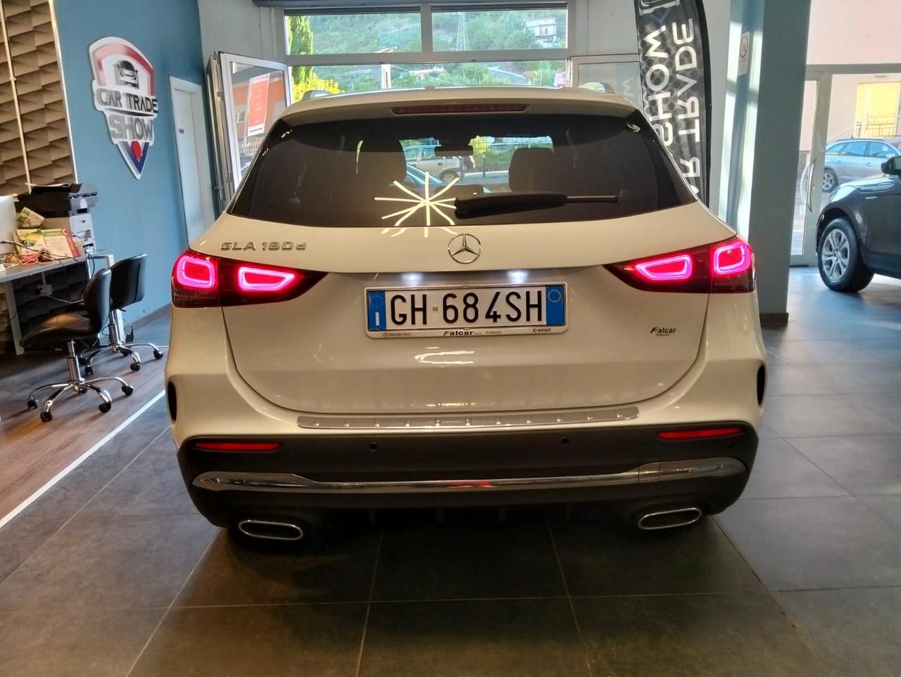 MERCEDES-BENZ GLA 180 d AUTOMATIC AMG