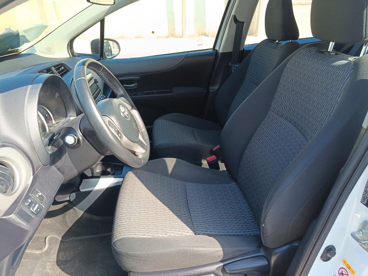 Toyota Yaris Active 1.0 5 porte benzina
