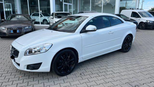 VOLVO C70 D3 Momentum ** SOLO 132.000 KM **