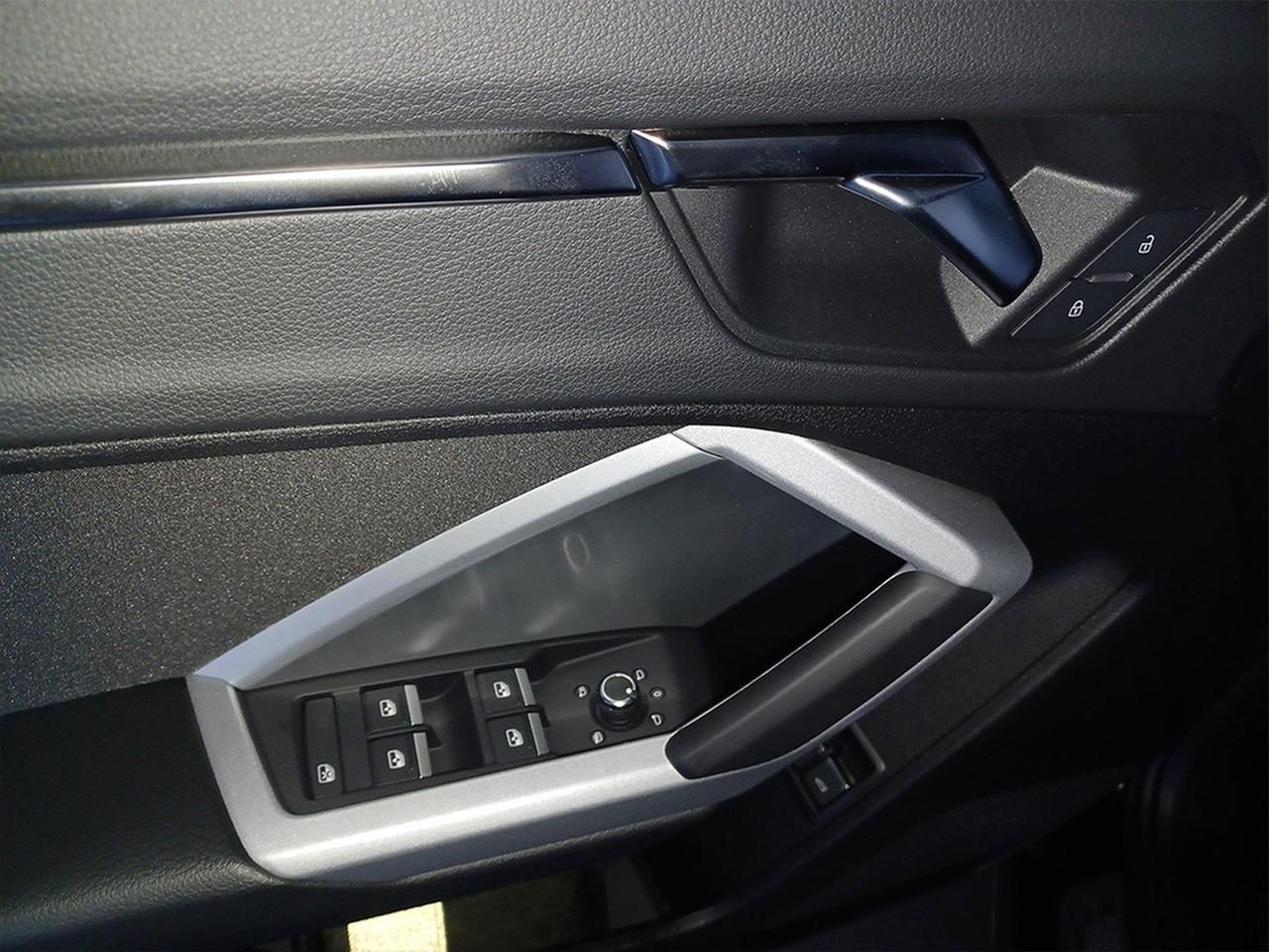 Audi Q3 45 1.4 tfsi e s line edition s-tronic