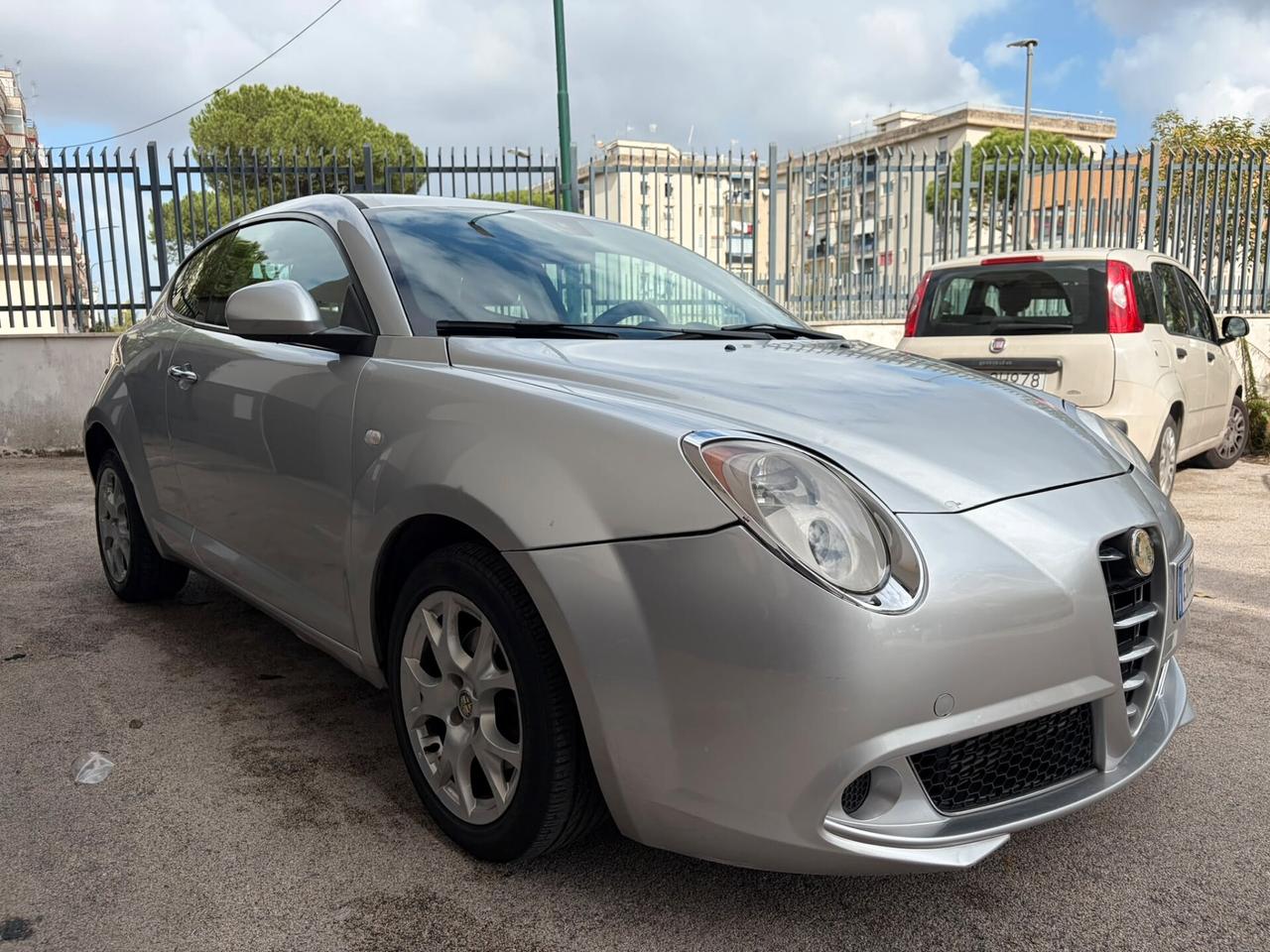 Alfa Romeo MiTo 1.6 JTDm 16V Distinctive Sport Pack