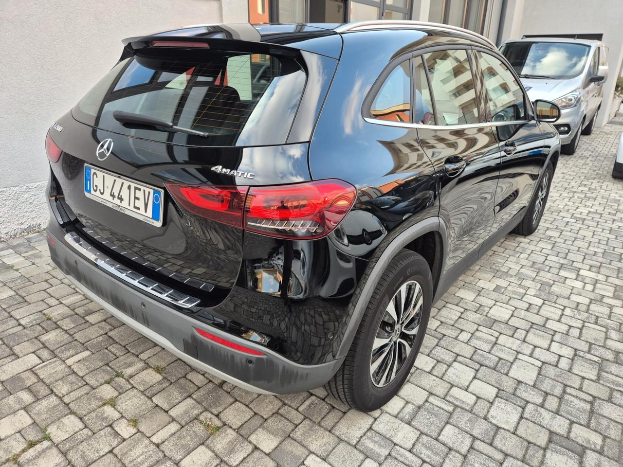 Mercedes-benz GLA 200 Automatic 4Matic Premium
