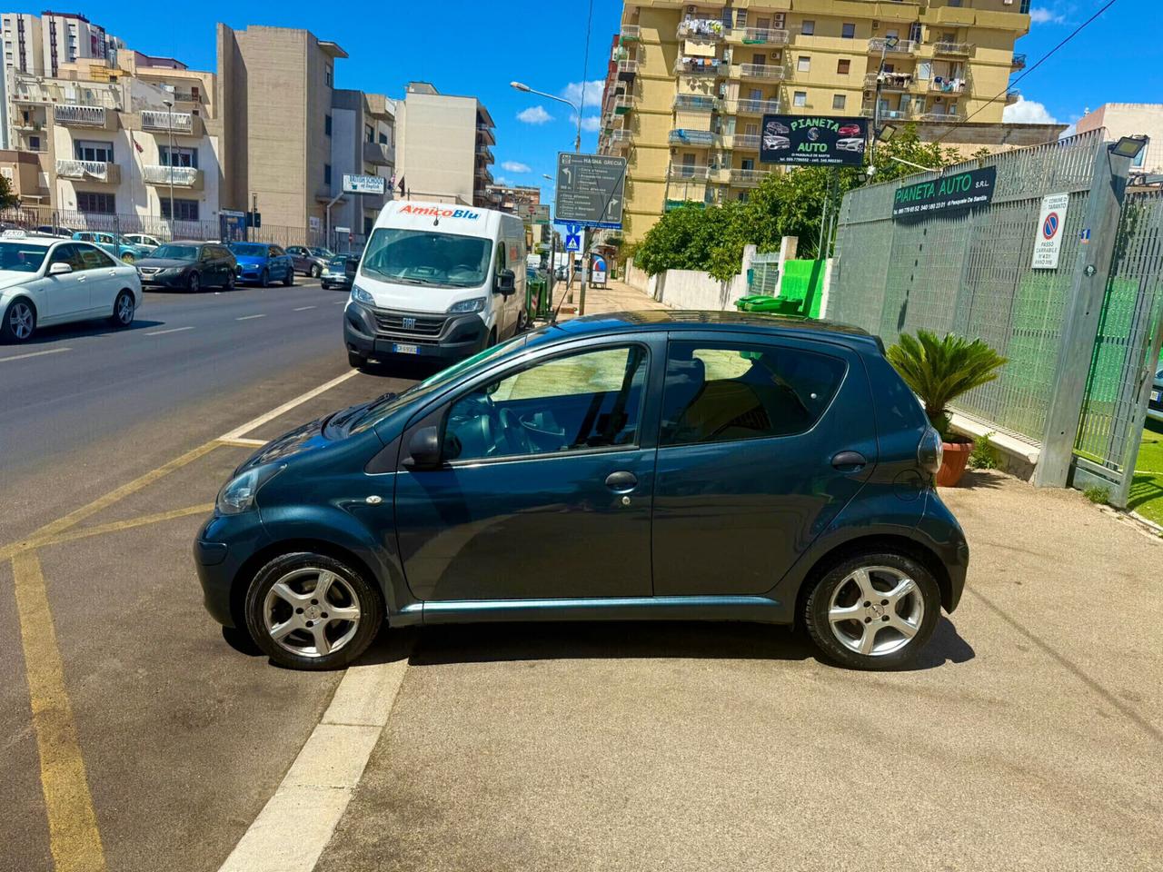 Toyota Aygo 1.0 12V VVT-i 5 porte Now - Anno 2011 -