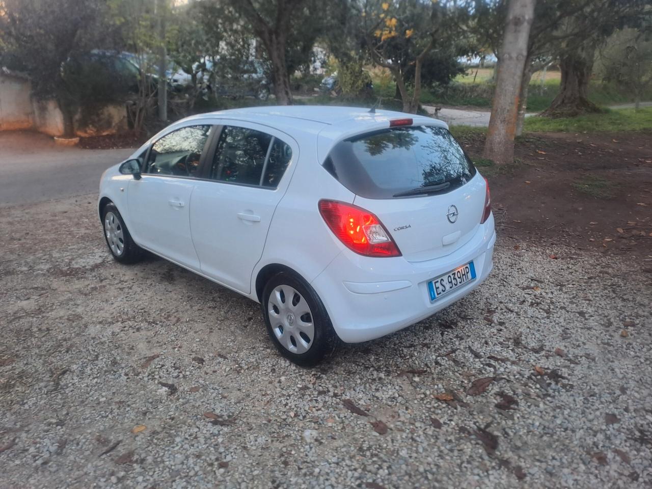 Opel Corsa 1.2 5 porte Sport km 114mila