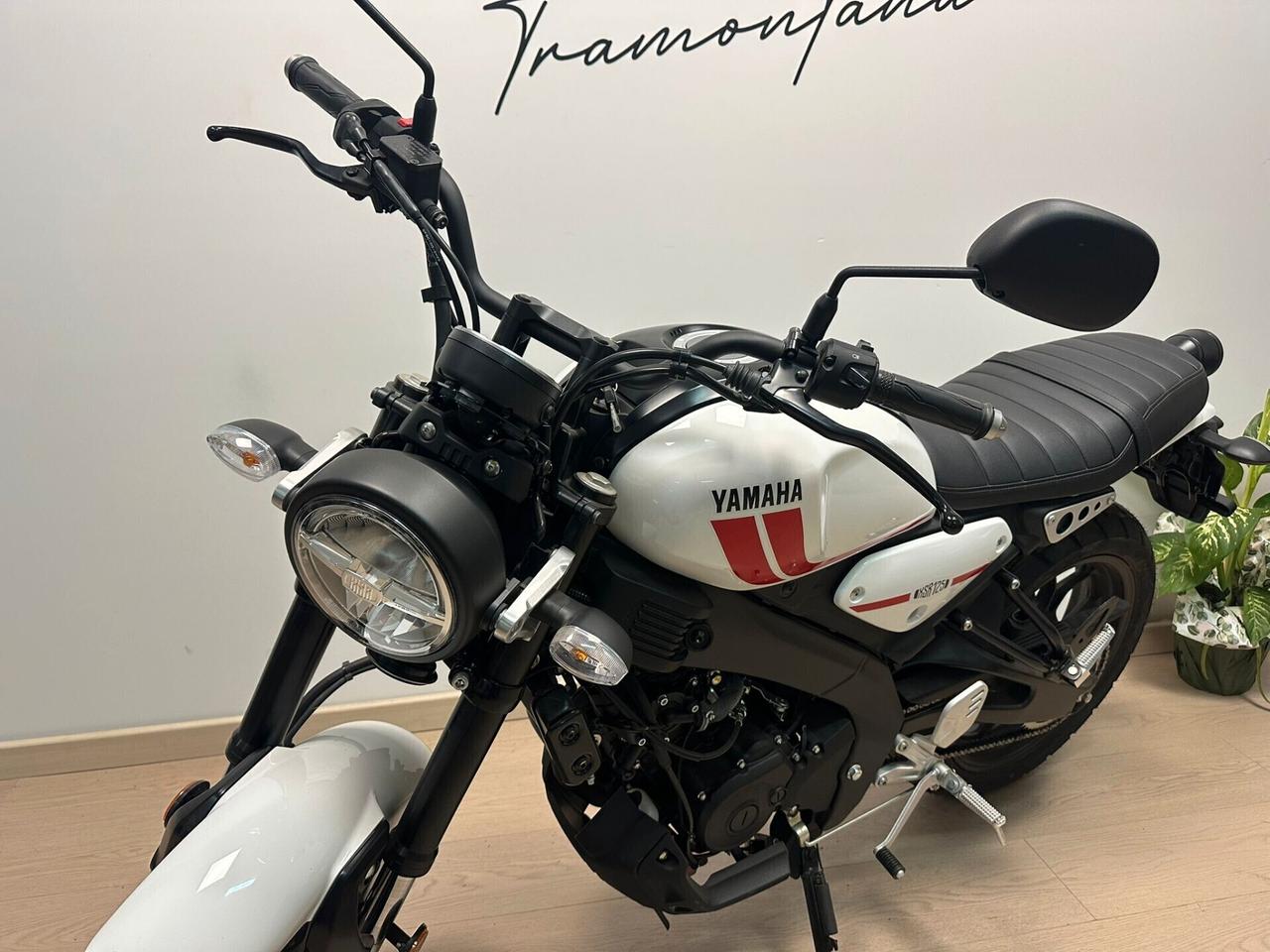 YAMAHA XSR 125 XSR125 - NUOVA - DA 69€ AL MESE