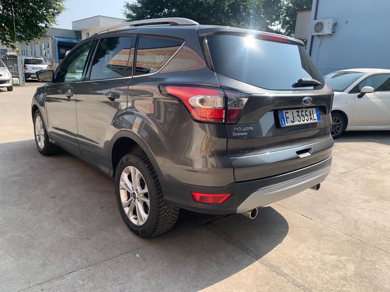 Ford Kuga 1.5 TDCI Powershift