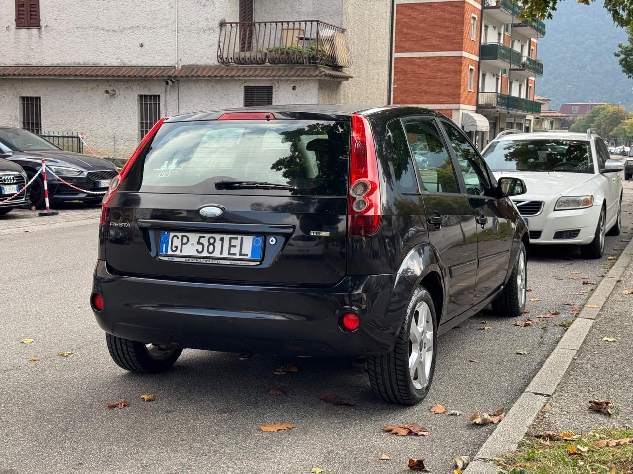Ford Fiesta 1.4 TDCi 5p.- TAGLIANDATA - OK NEOPATENTATI