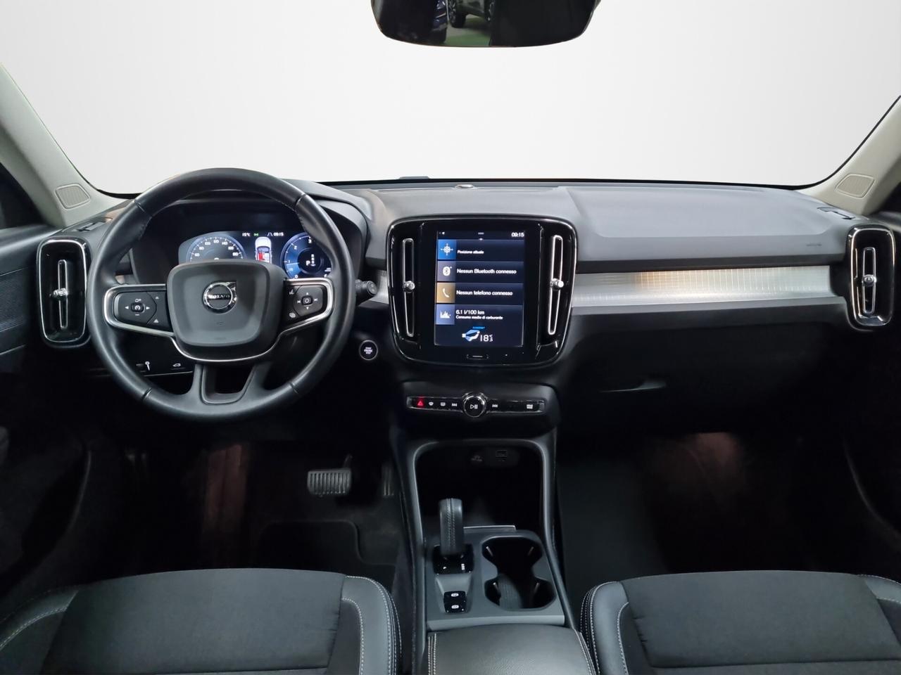 Volvo XC40 D3 Geartronic Momentum Pro