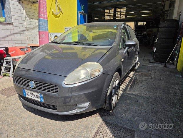 FIAT Grande Punto 1.4 5 porte ACTIVE NEOPATENTAT