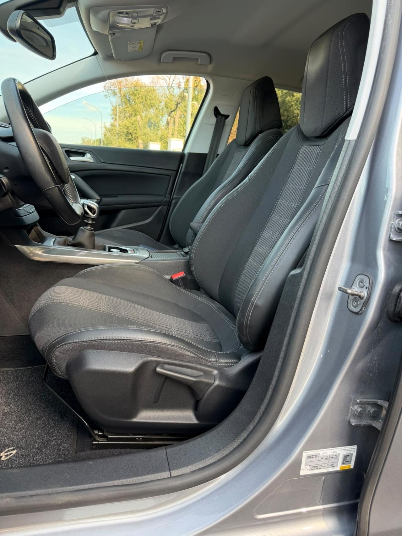 Peugeot 308 BlueHDi 130 S&S Allure