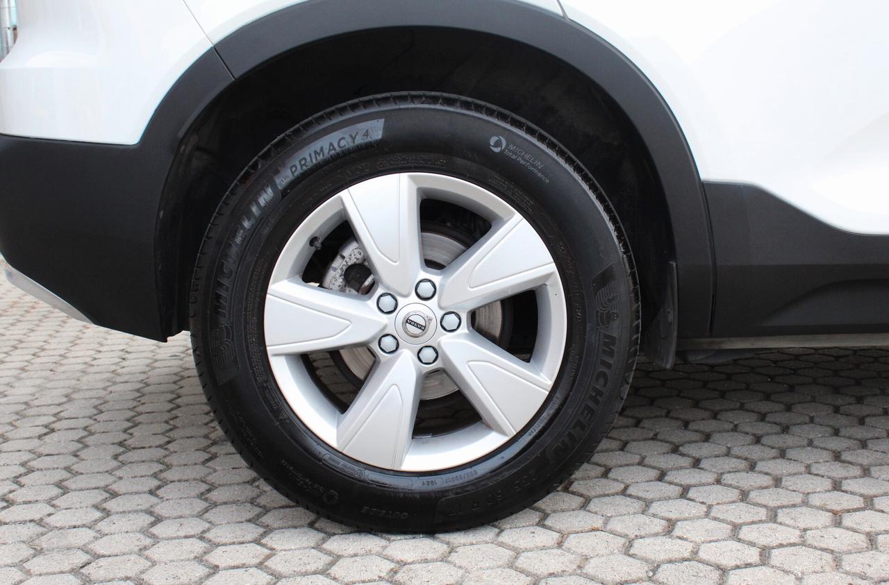 Volvo XC40 T2 automatico Essential