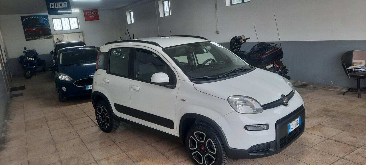 Fiat Panda 0.9 TwinAir Turbo Natural Power City Cross