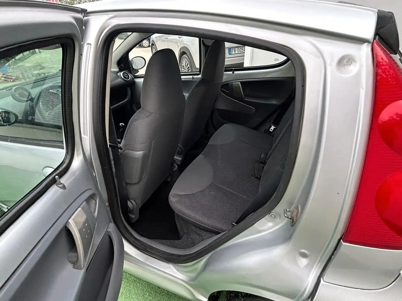 Peugeot 107 1.0 68CV 5p. Desir