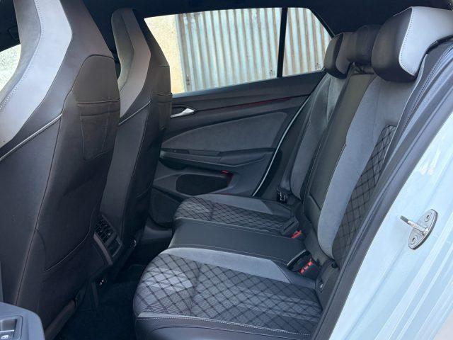 VOLKSWAGEN Golf 2.0 TDI 150 CV R-Line