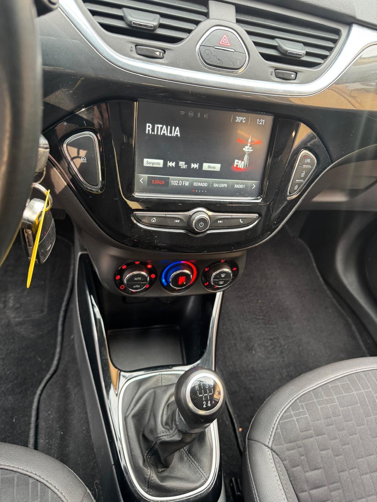 Opel Corsa Anno 2016 1.4 BENZ/GPL 90CV 5 porte Cosmo