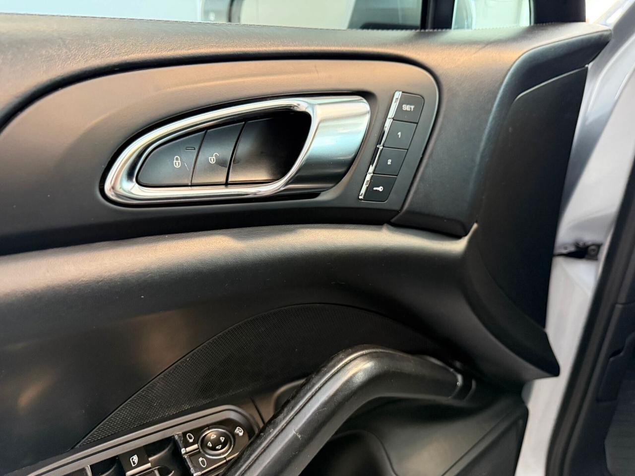 Porsche Cayenne 3.6 GTS FULL