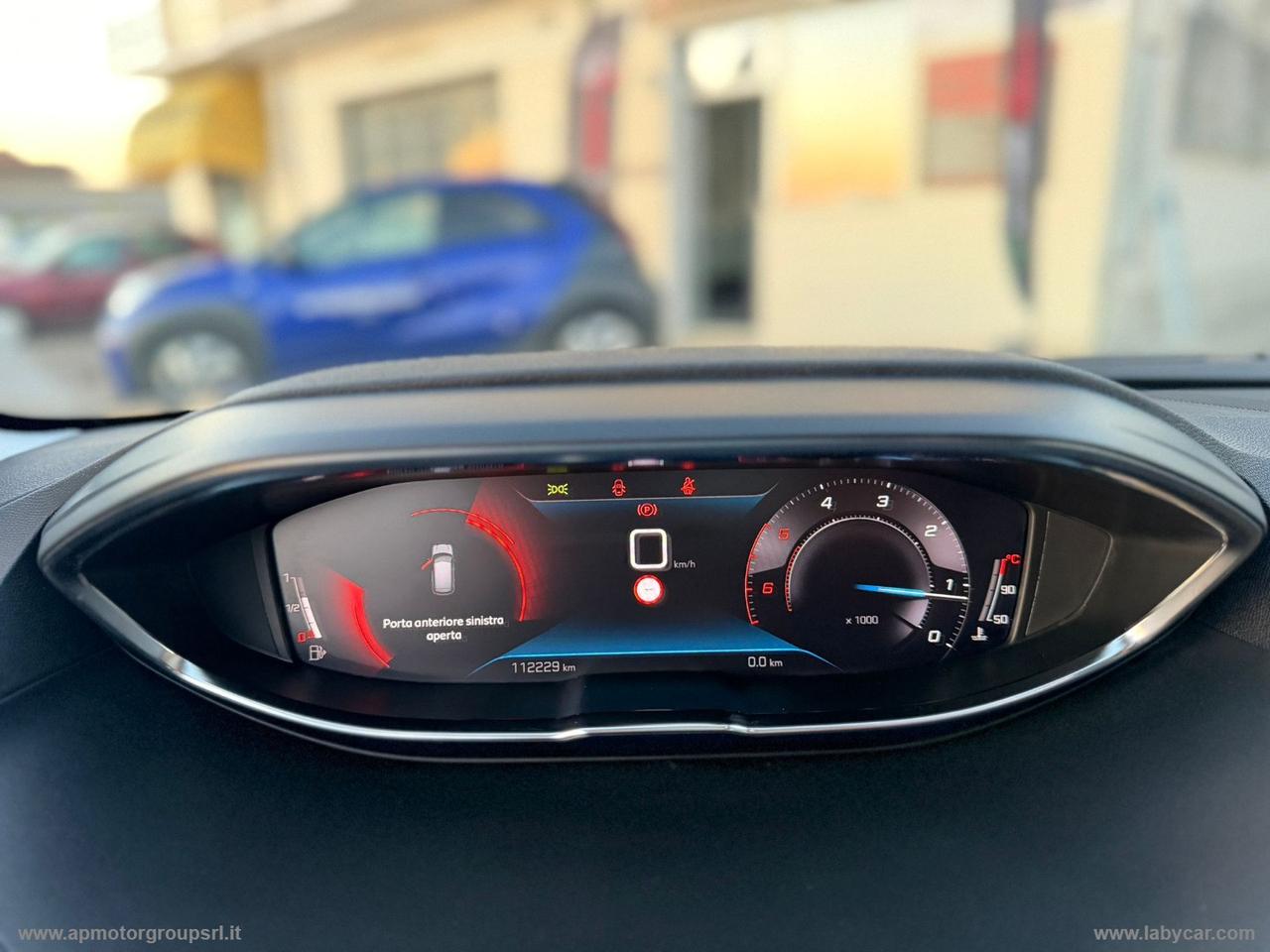 PEUGEOT 3008 BlueHDi 130 S&S Allure