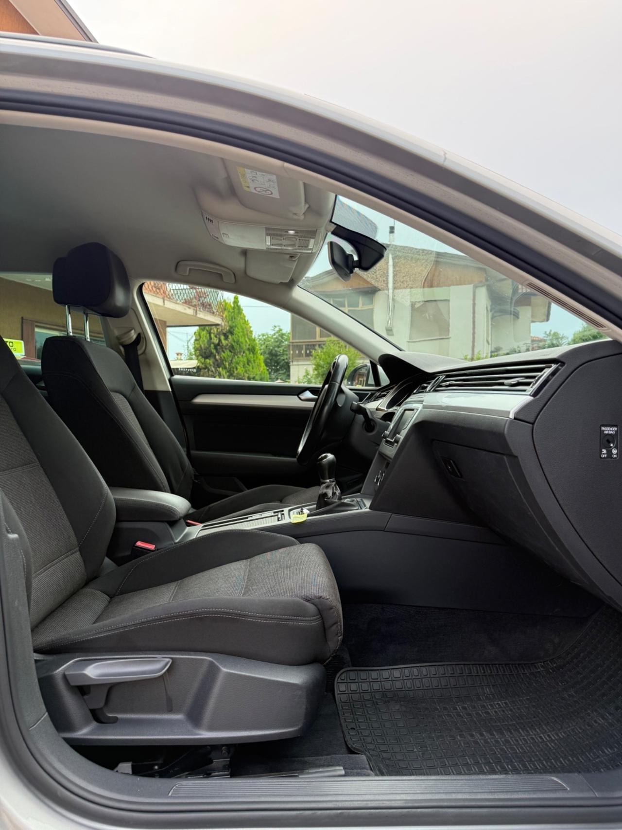 Volkswagen Passat Variant Businessline 1.6 TDI BlueMotion Technology